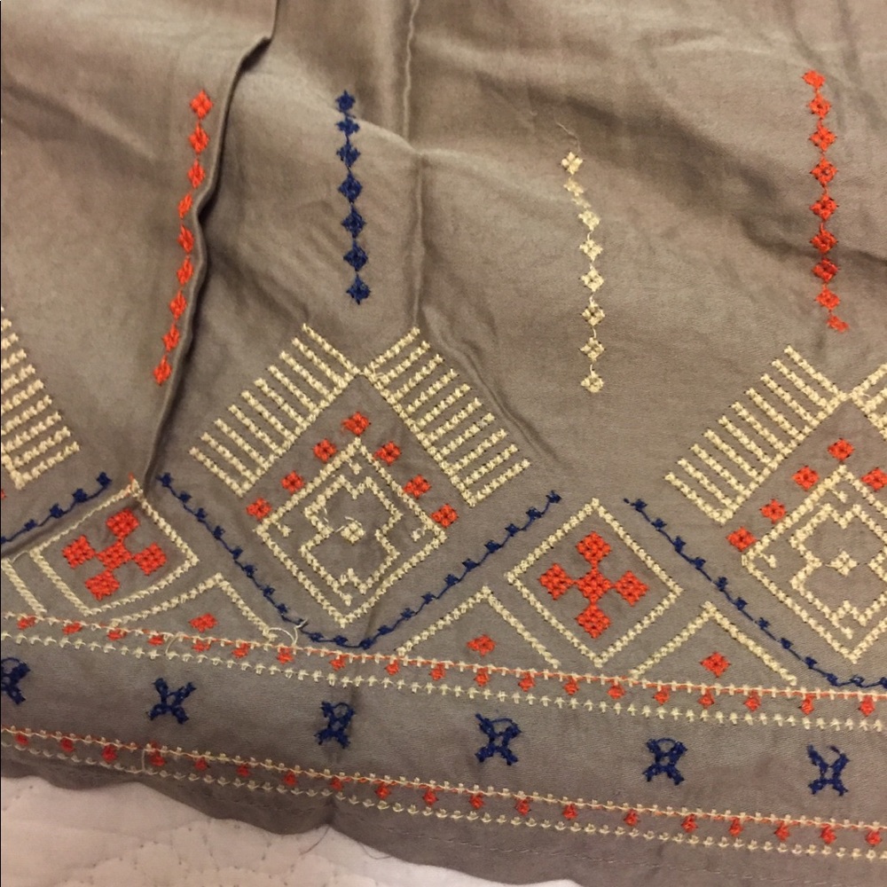 Embroidered midi skirt